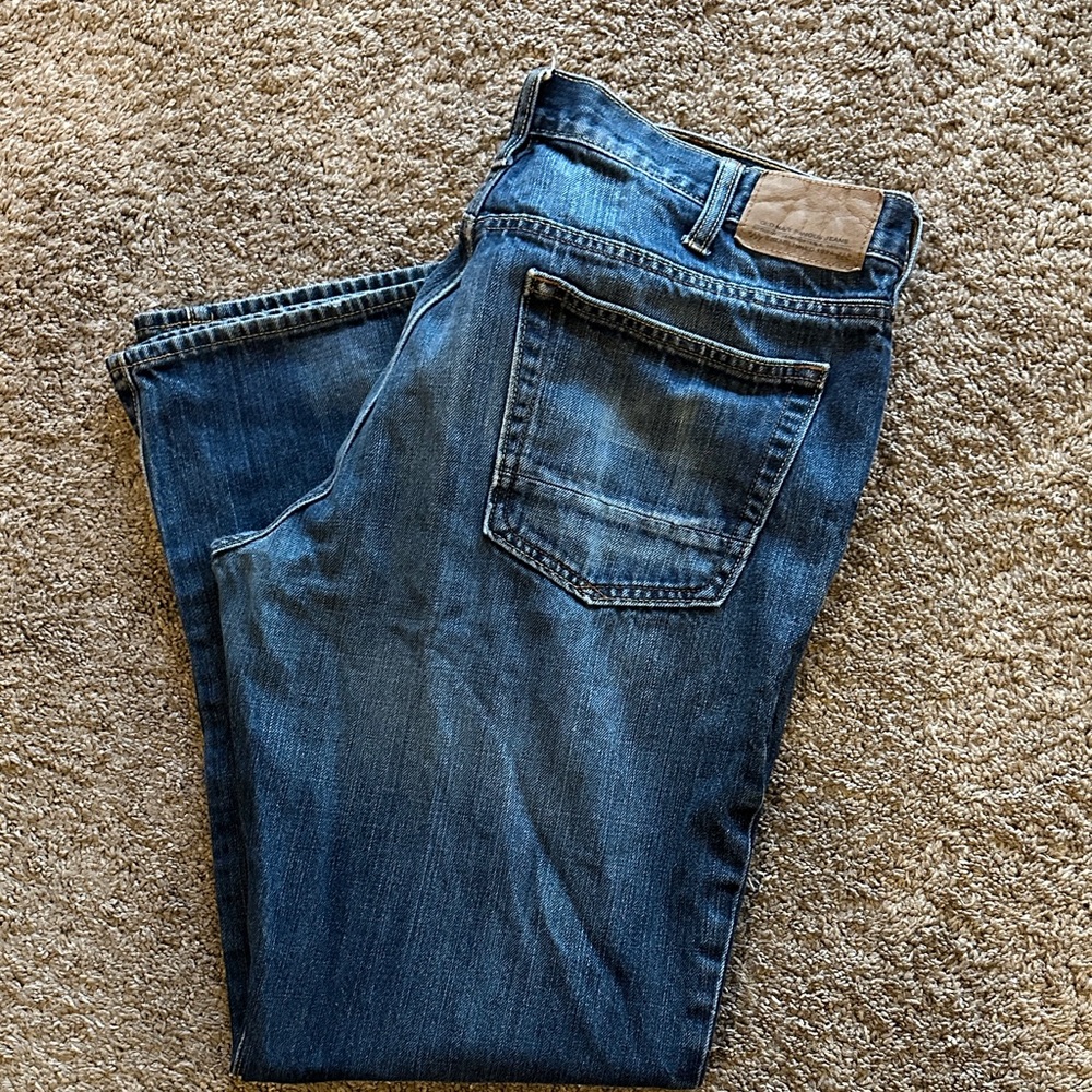 Old Navy Men's Classic Indigo Straight Jeans